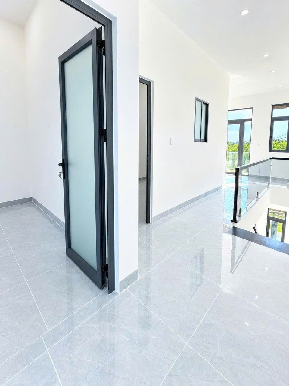 SIÊU ĐẸP💥💥💥EM CÒN 1 CĂN NHÀ LẦU MỚI HOÀN THIỆN NGAY PHƯỜNG TÂN TRIỀU