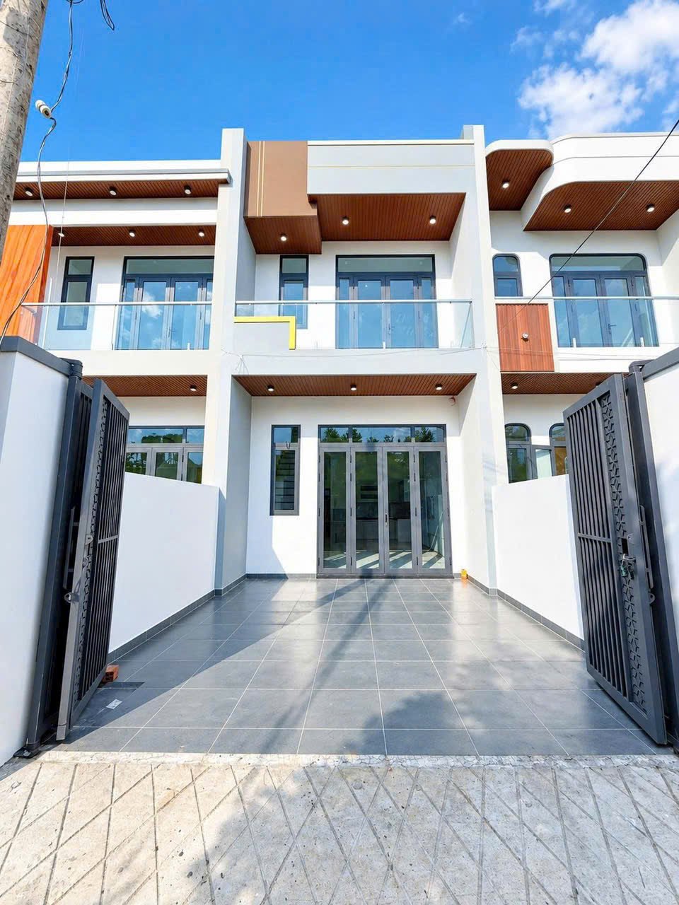 SIÊU ĐẸP💥💥💥EM CÒN 1 CĂN NHÀ LẦU MỚI HOÀN THIỆN NGAY PHƯỜNG TÂN TRIỀU